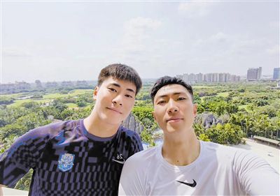 王者女英雄被绳子束手束脚图片