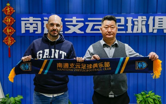 白丝萝莉喷水